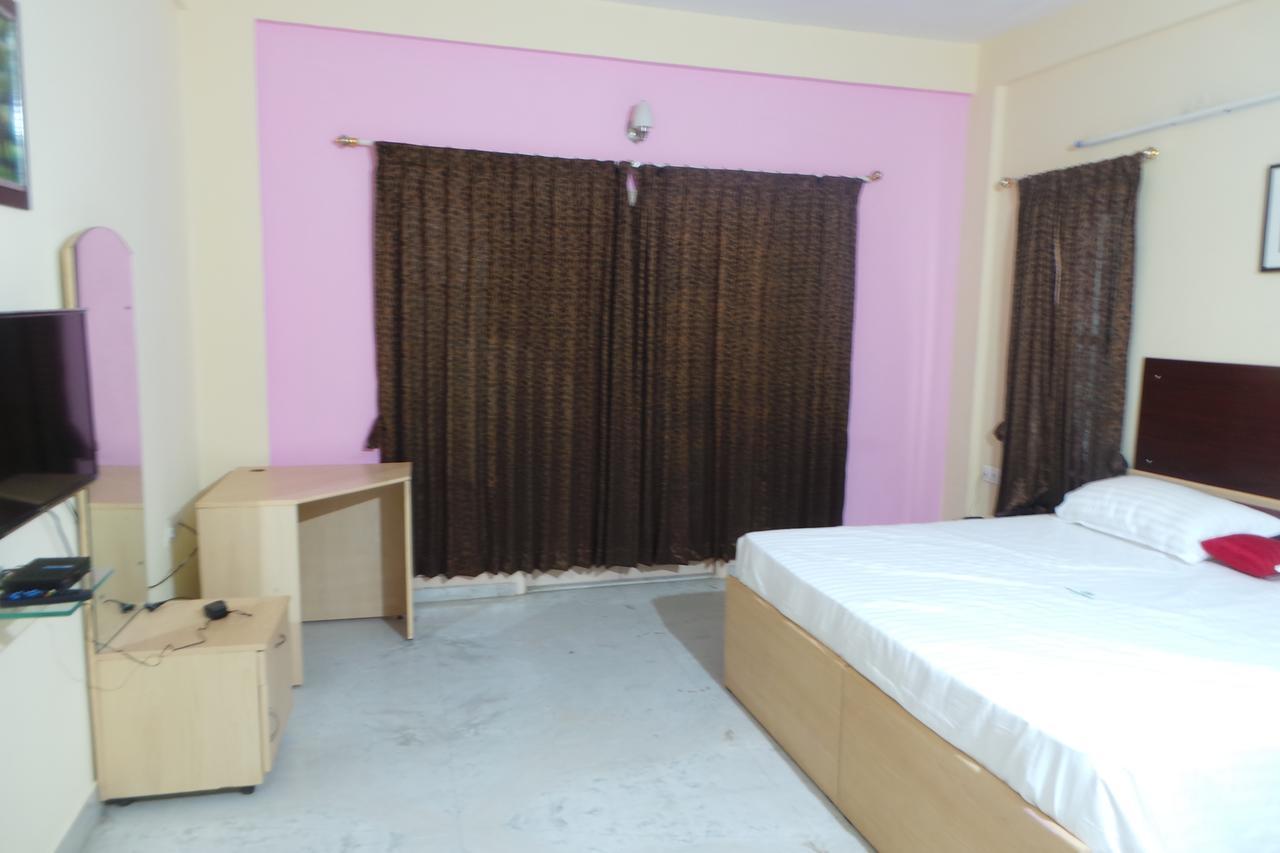 White House Hotel Bangalore Eksteriør billede