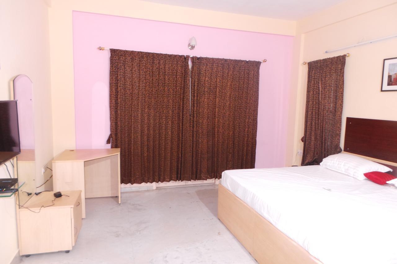 White House Hotel Bangalore Eksteriør billede