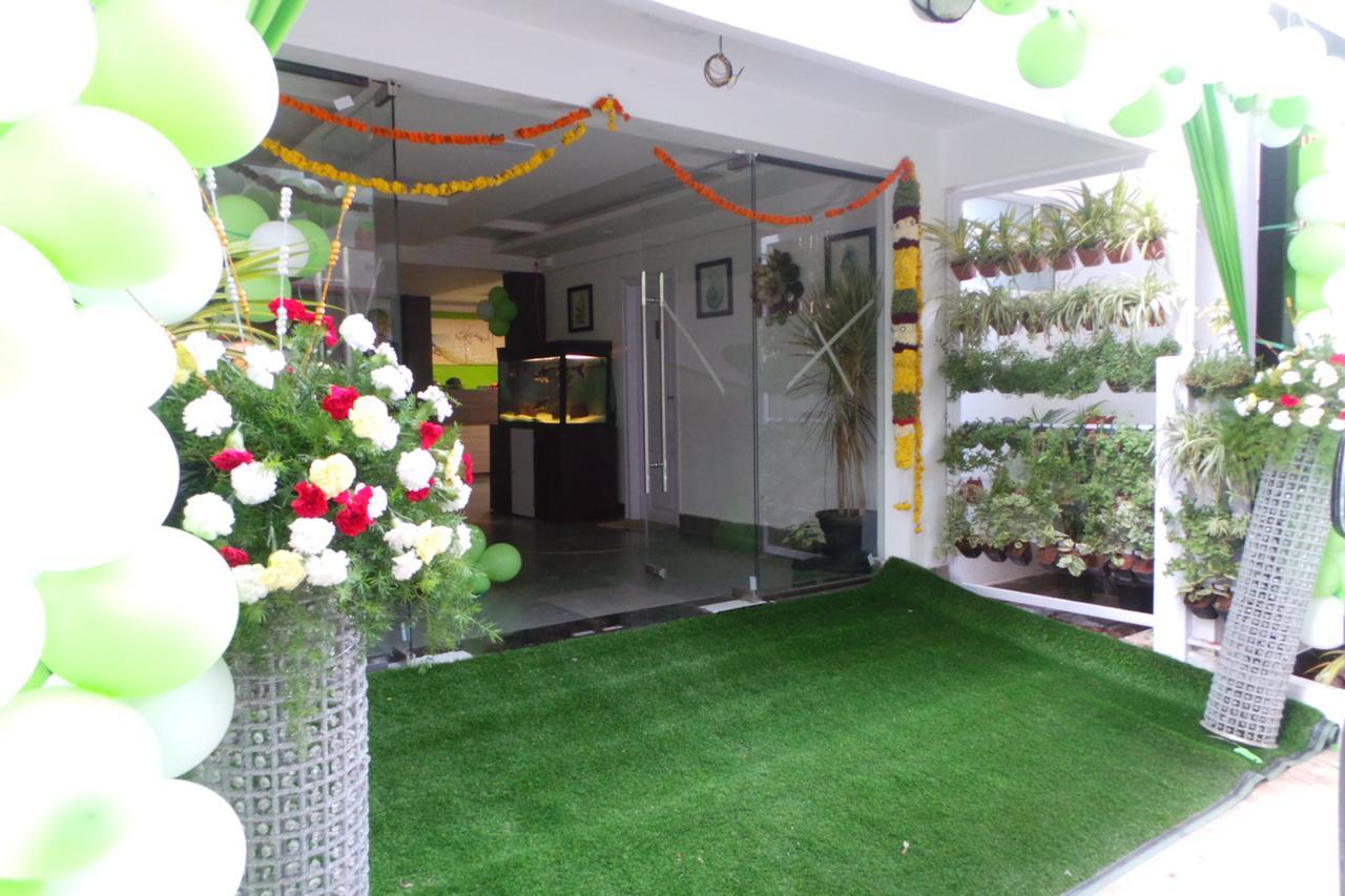 White House Hotel Bangalore Eksteriør billede