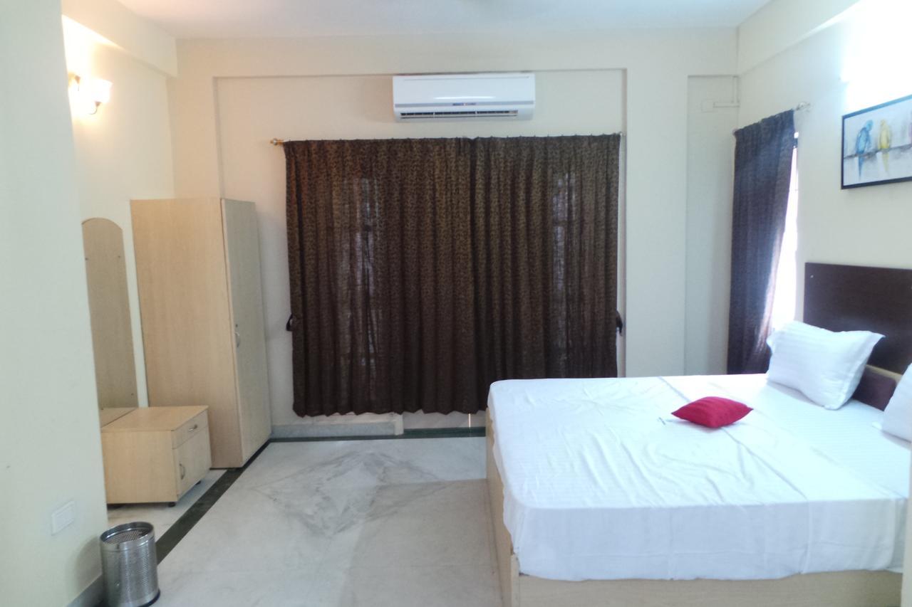 White House Hotel Bangalore Eksteriør billede