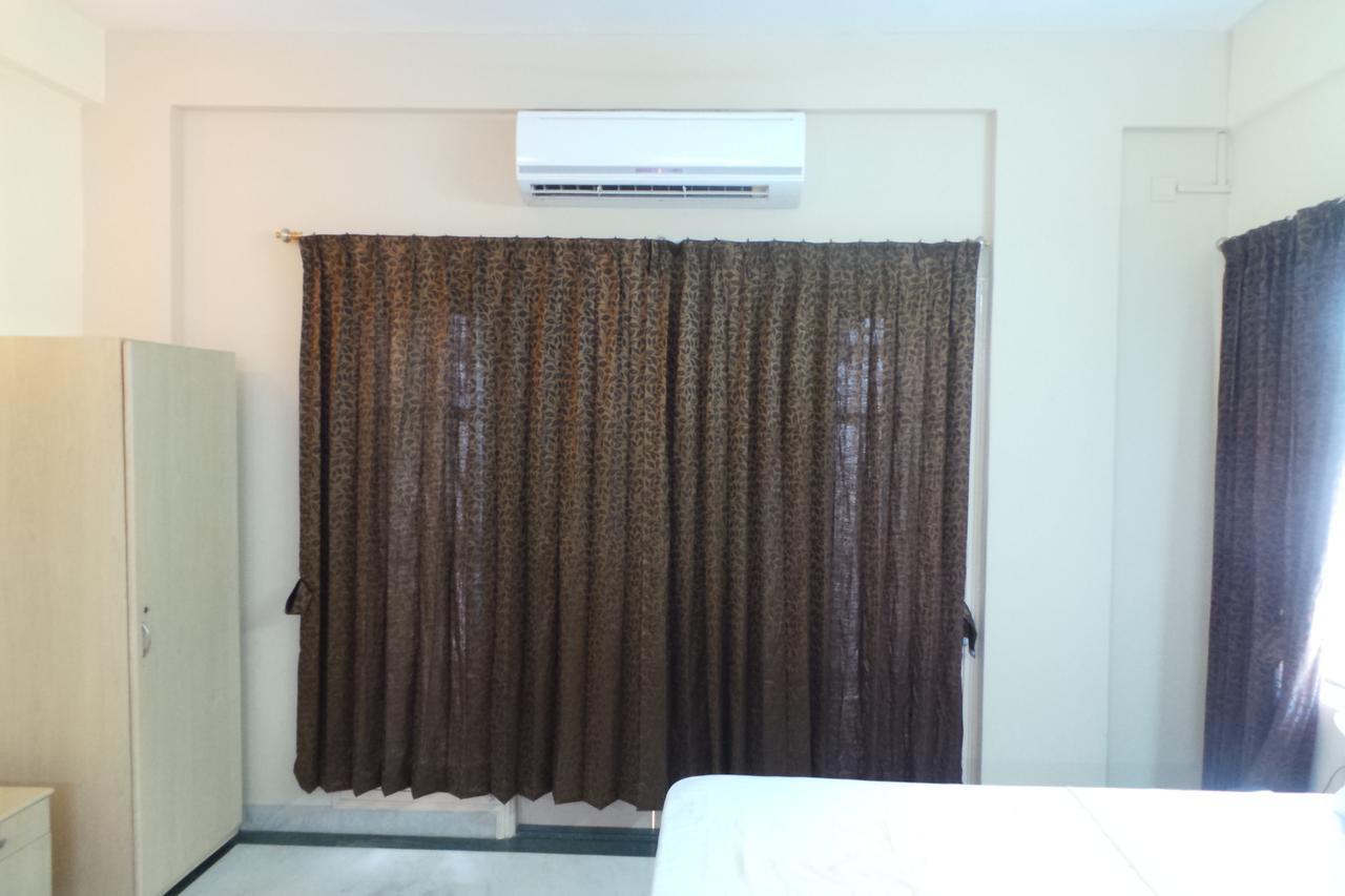 White House Hotel Bangalore Eksteriør billede